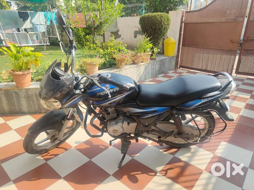 Bajaj Discover in very good condition