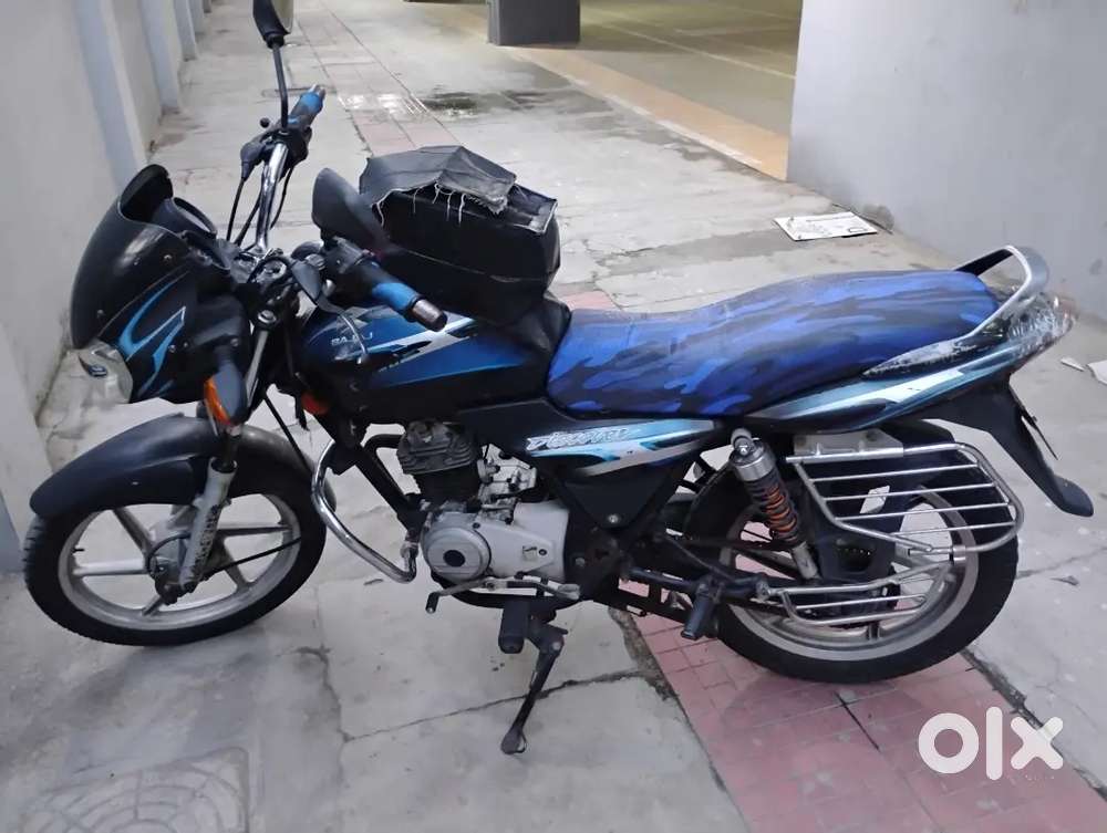 BAJAJ DISCOVER 112 CC (2006 Model)