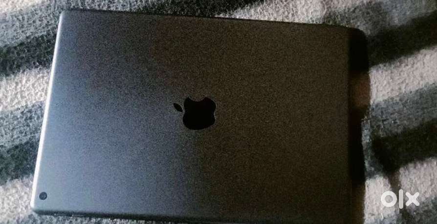 Apple ipad 8th gen and Ipad pro M4 cover