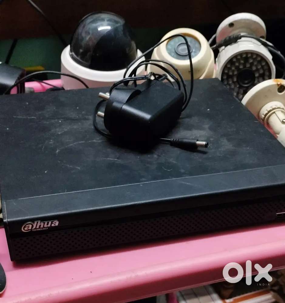 DAHUA used dvr 16 ch working condition 3000/-