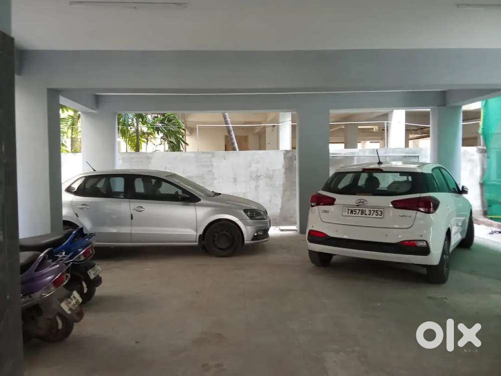 Velachery - Covered car parking rental - CCTV -  Tansi Nagar bus stand