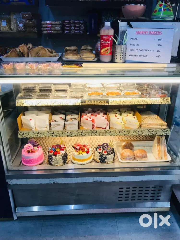 Cake fridge