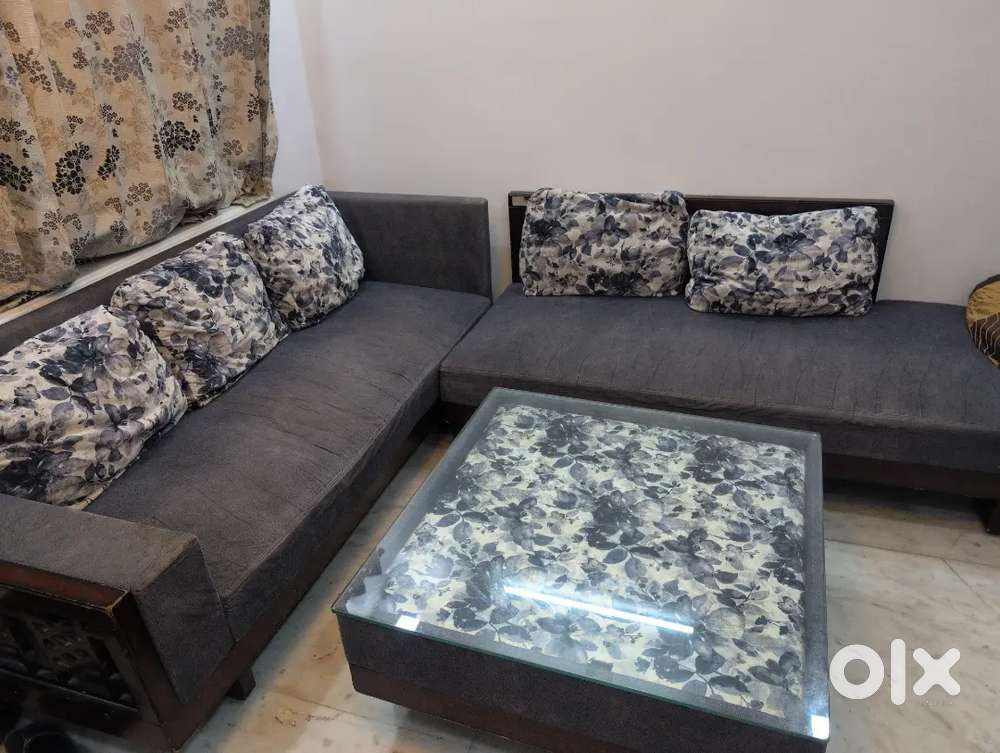 Luxury Sofa 7 seater with Heavy Duty Table