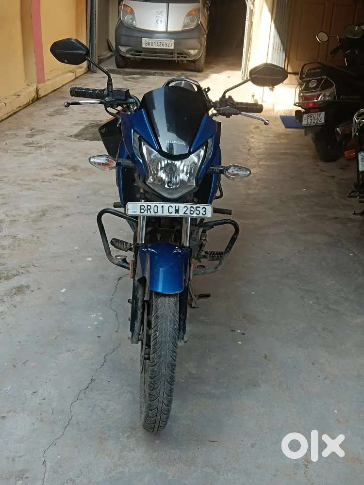 Honda live in excellent condition with dicky and helmate