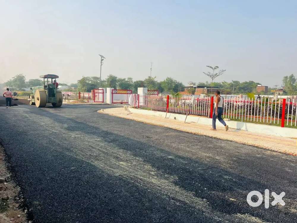 छोटे बड़े कॉर्नर प्लांट ले अप्रूव्ड सोसायटी में सुल्तानपुर हाइवे पर