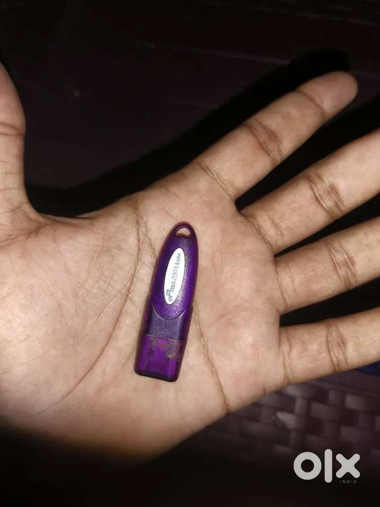 I have 2 epass 2003 auto and 2 eToken pro 32k pendrives for sale