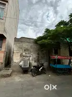125 gaz Plot for sale in sodala 81 lac prime location