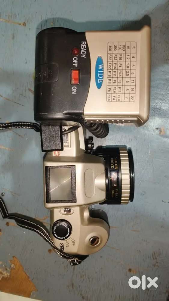 Selling DL 9000 camera