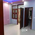 2bhk builder floor near main road