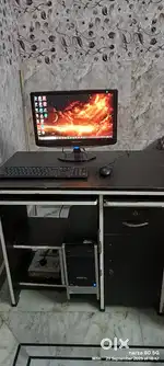 Desktop computer with Table