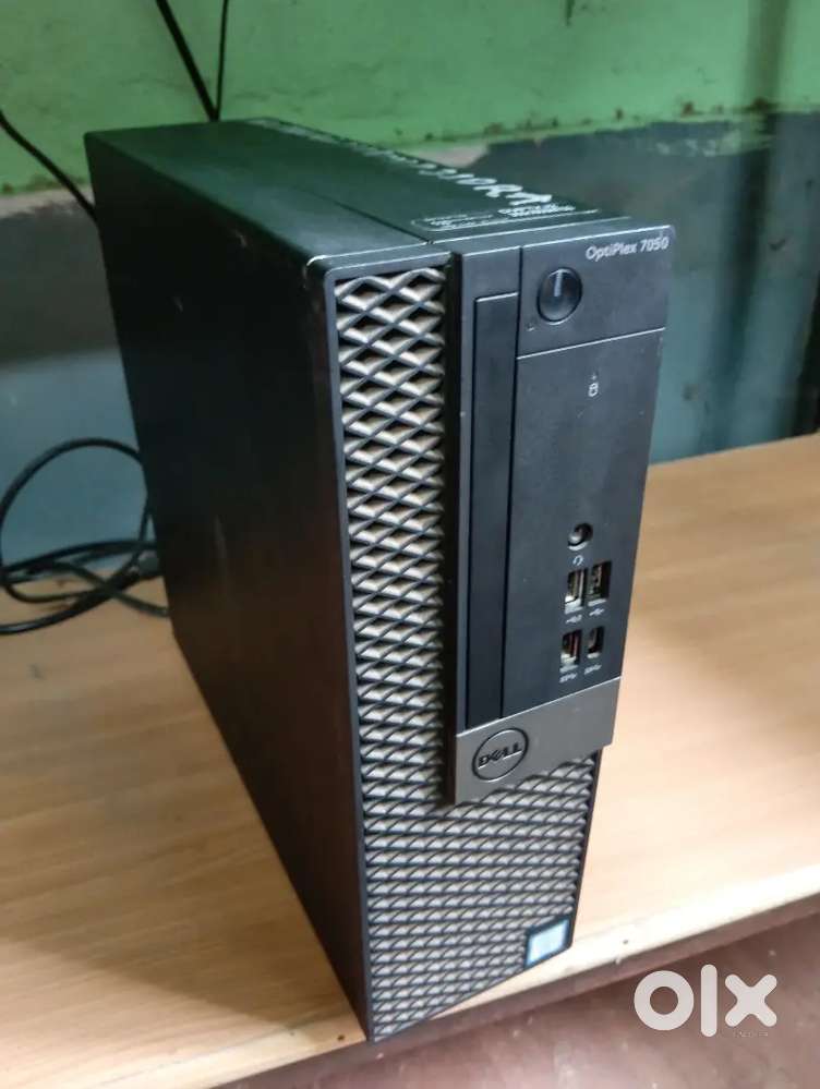 Computer desktop i3 4th Gen complete set-11,000/-