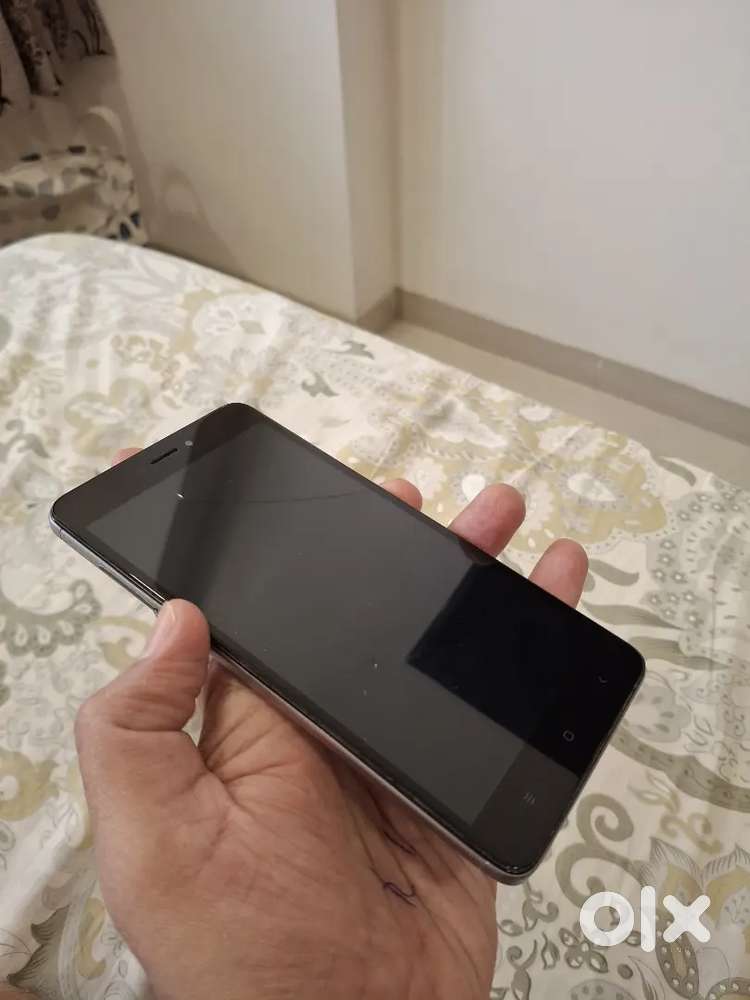 Redmi Note 4, 4gb RAM/ 64gb memory, 8 years old