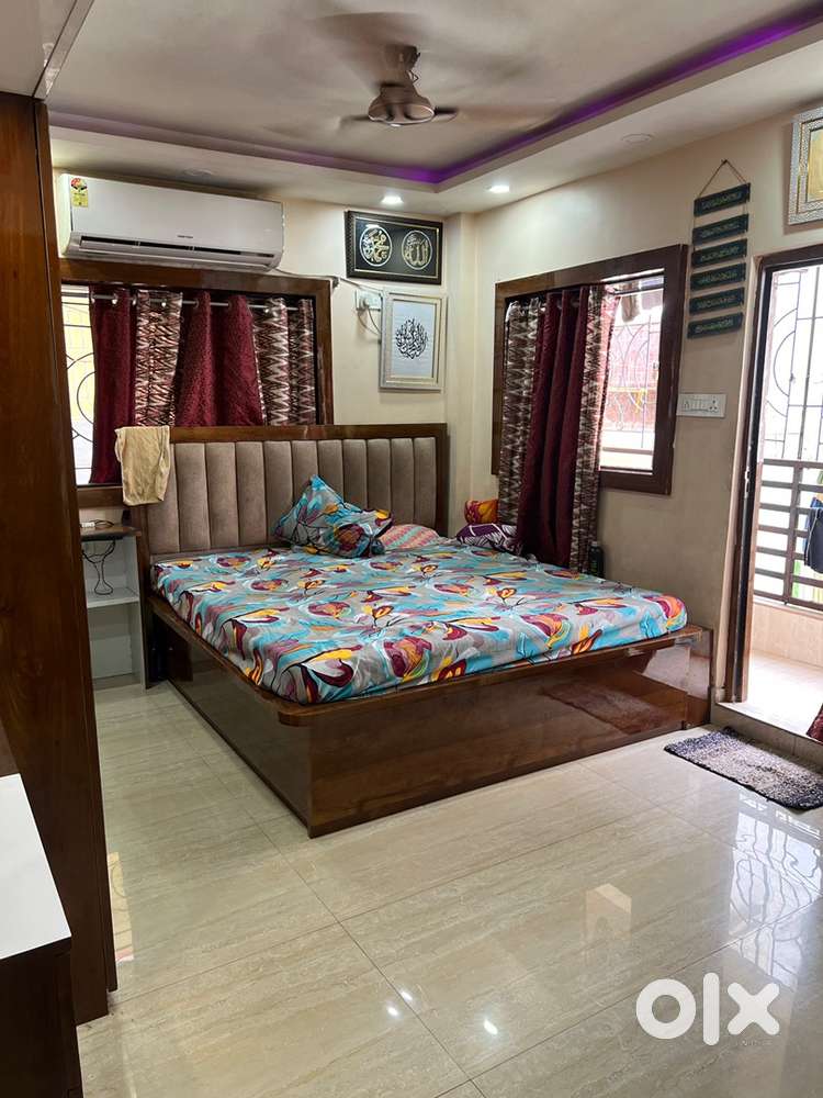 Fully 3bhk furnished flat at 51 lakh only
