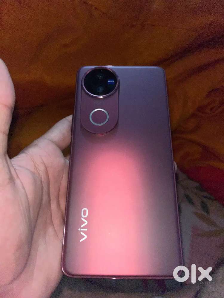 Vivo v50 please contact me