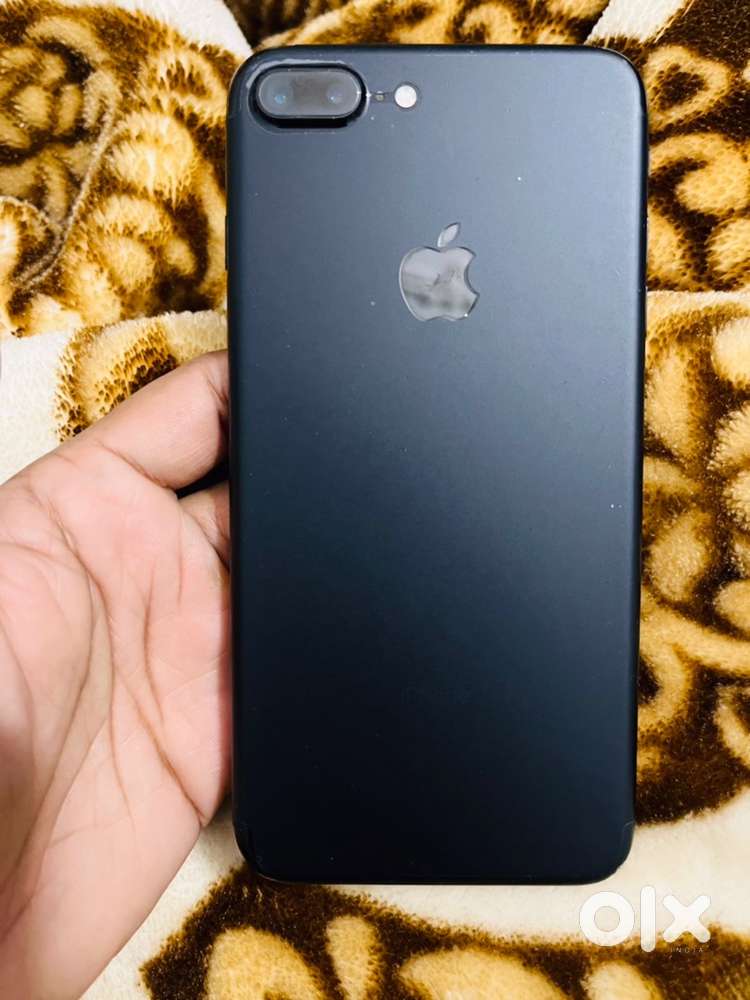 Iphone 7 plus jet black mint condition