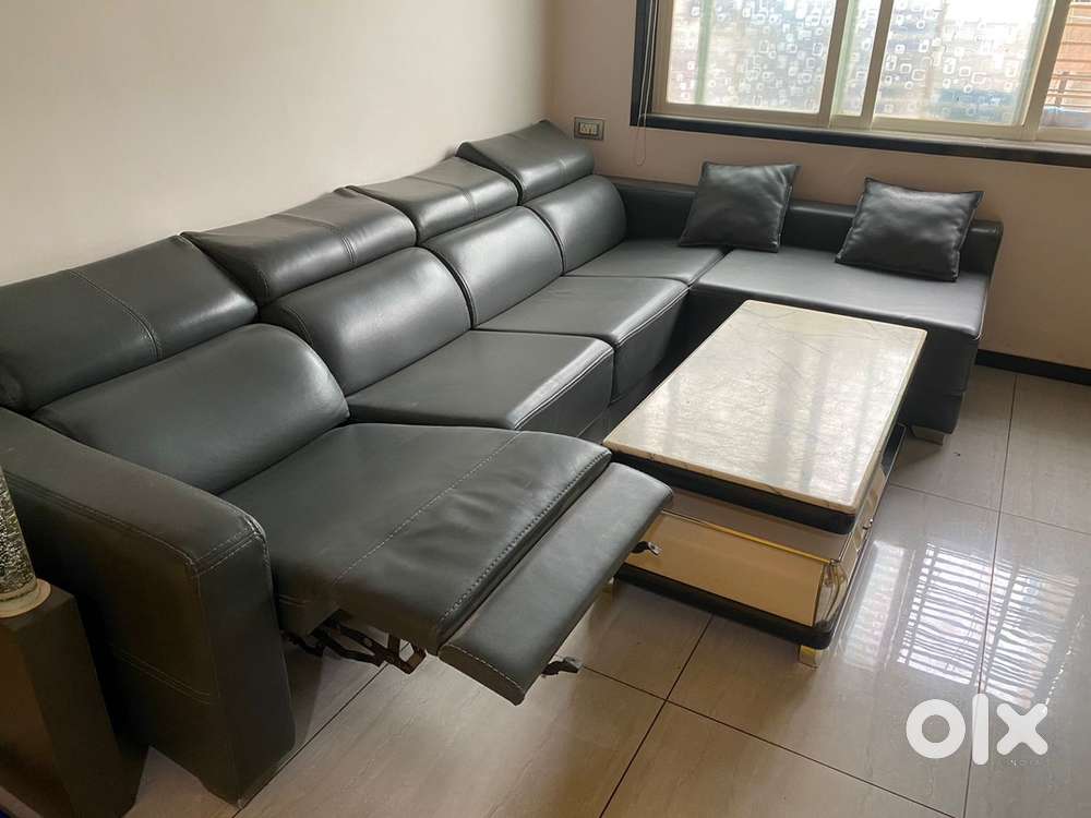 Sofa set with recliner