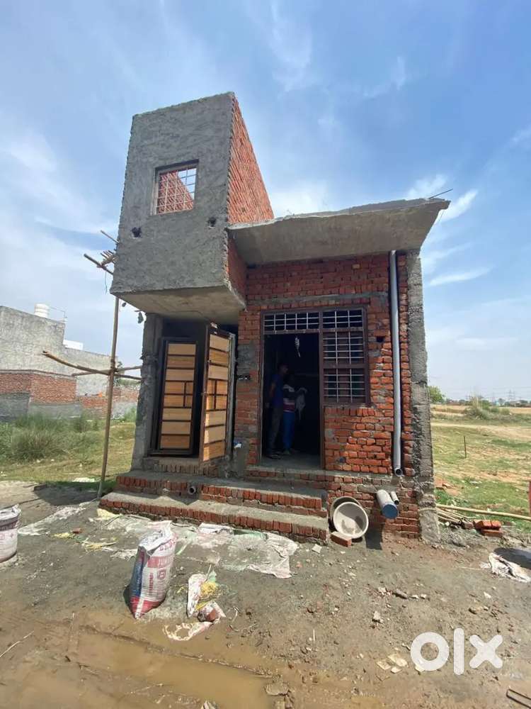 Bana hua makan 2 year ki Emi pr