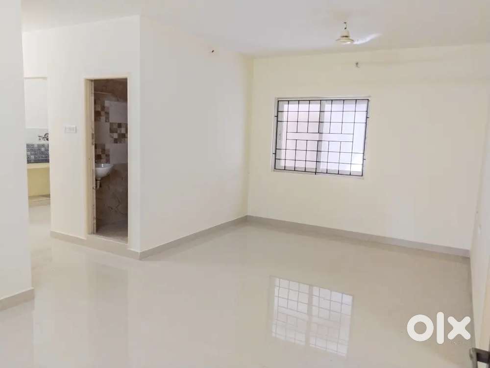 Gopalapuram 2 BHK New flat 925 Sqft UDS 400 Rs 1.25 Cr negotiable