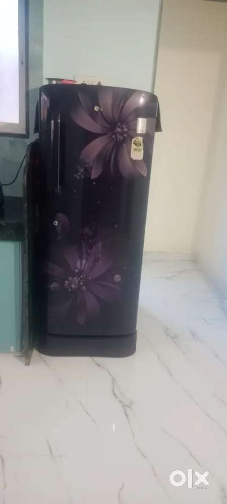 Whirlpool fridge 3 years old for sale