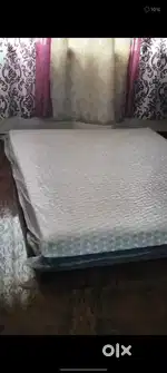 Queen Size Mattress for Sale (78x60x8, Ecolatex & Memory Foam)