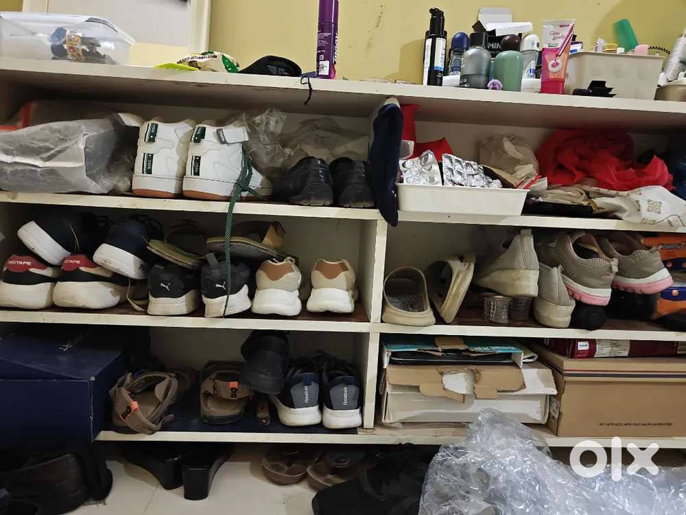 Shoe rack with 6 compartments