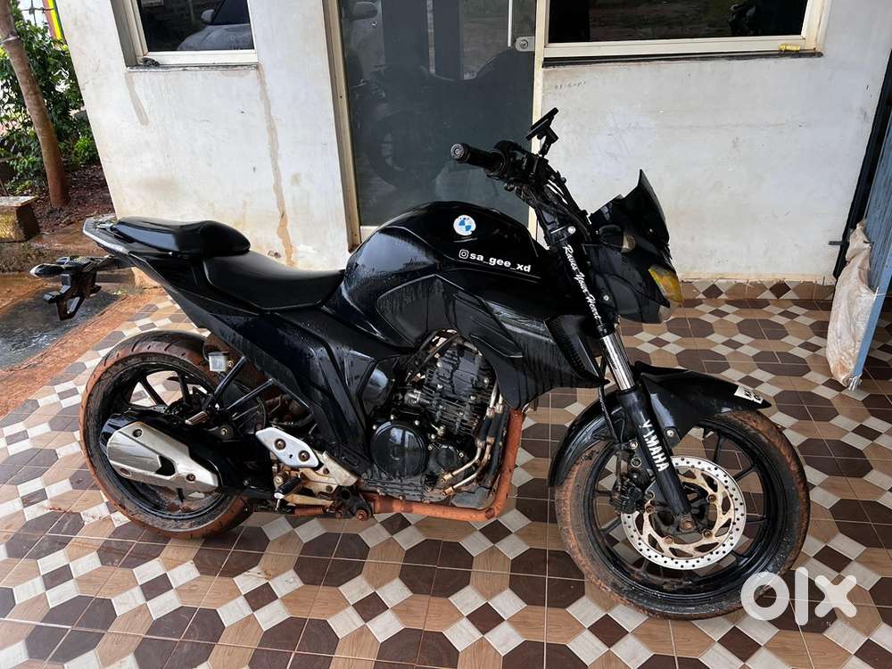 Yamaha FZ250