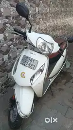 Honda activa i