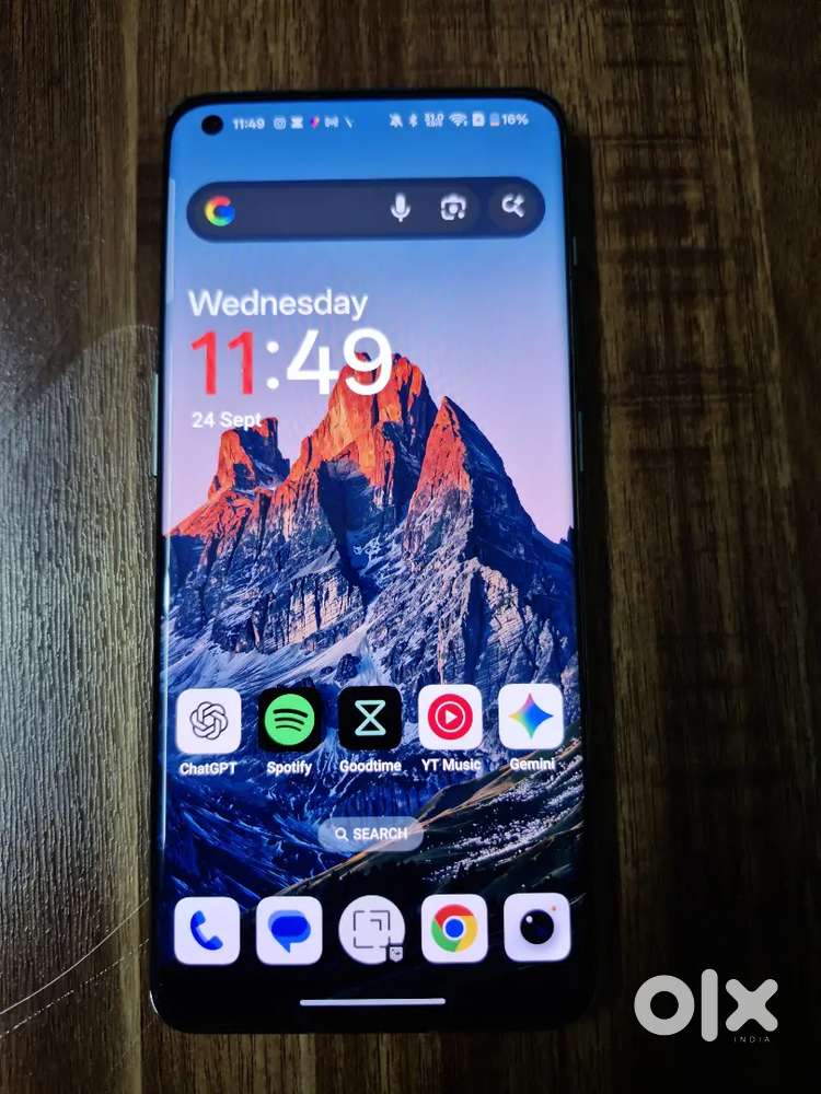 One plus 10pro,  Excellent working condition Mobile and 80watt charger