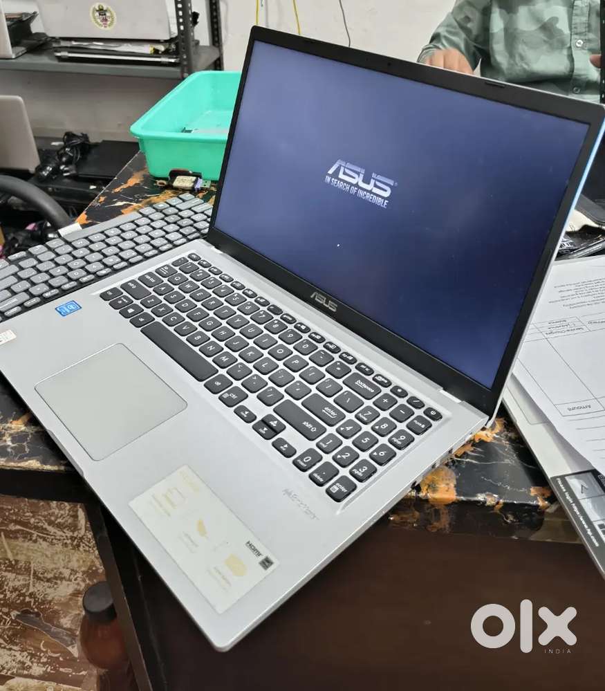 Asus vivobook 15
