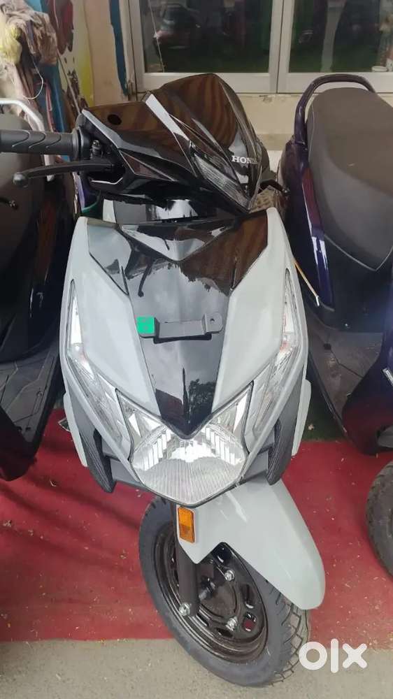 HONDA DIO NEW COLOUR ONLY 5999