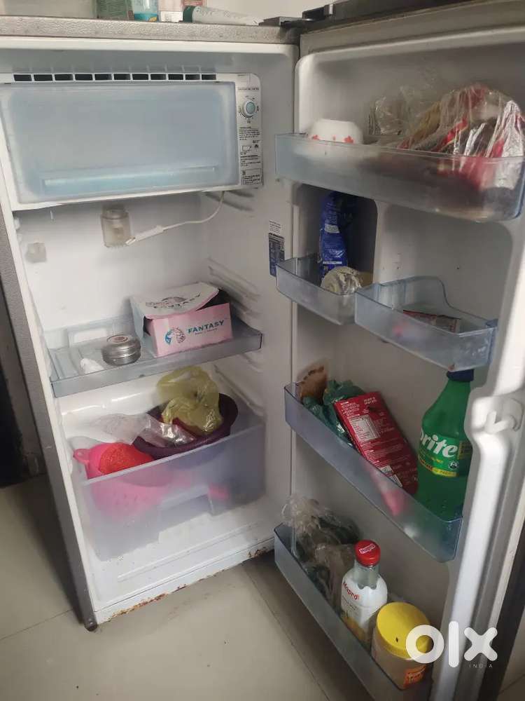 Single door refrigerator