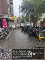 Commercial Shop in Bs Hindva Paradise