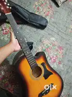 Juarez accoustic guitar in very excellent condition