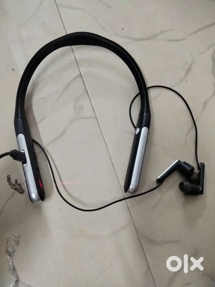 Sm gold  bluetooth Good condition
