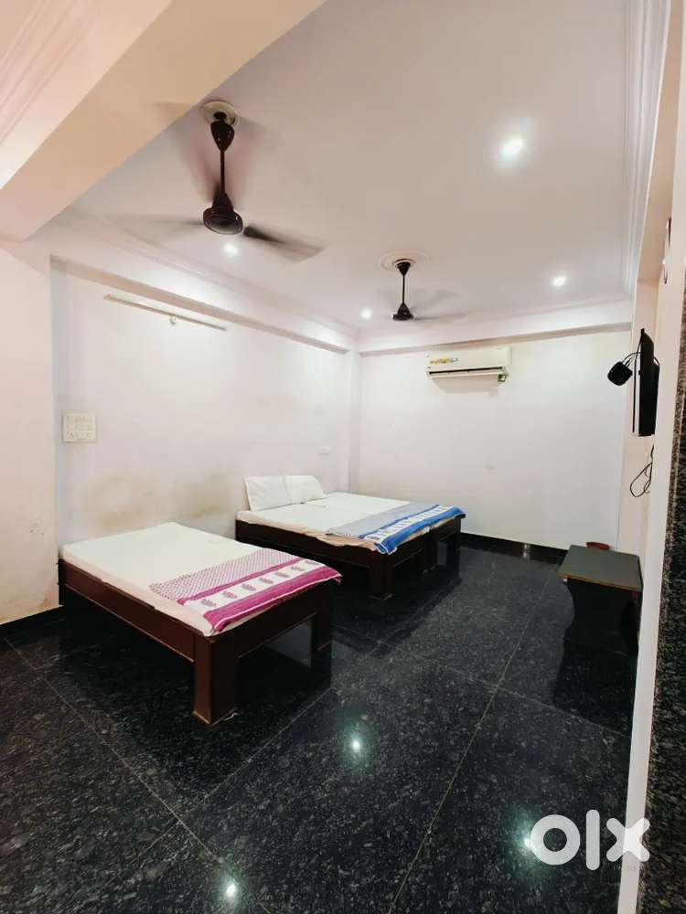 One room fully furnished available on rent