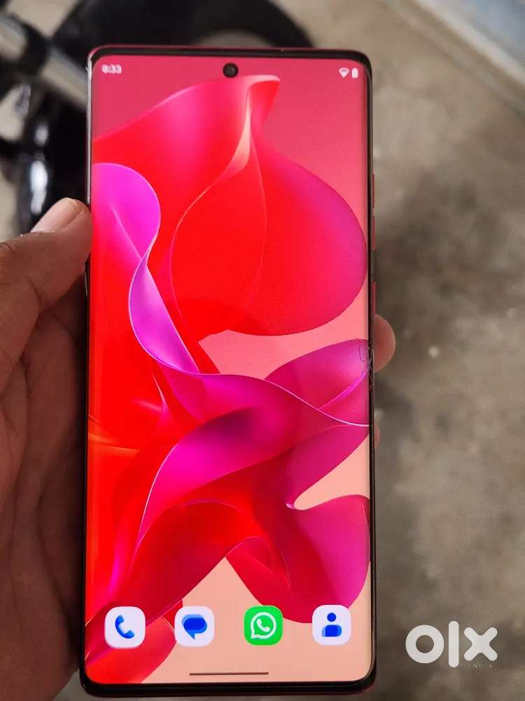Moto G85 Red Colour