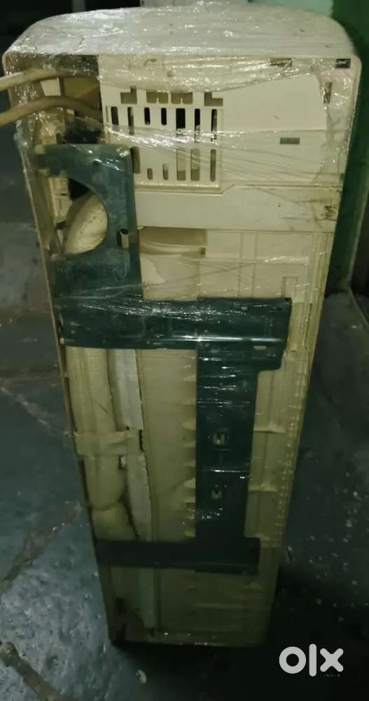 Working good condition with remote indoor braket and indoor to cable