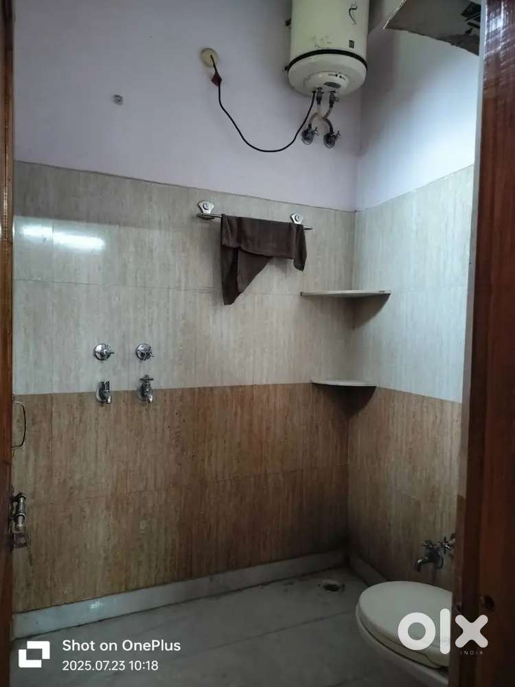2bed room 1L/B