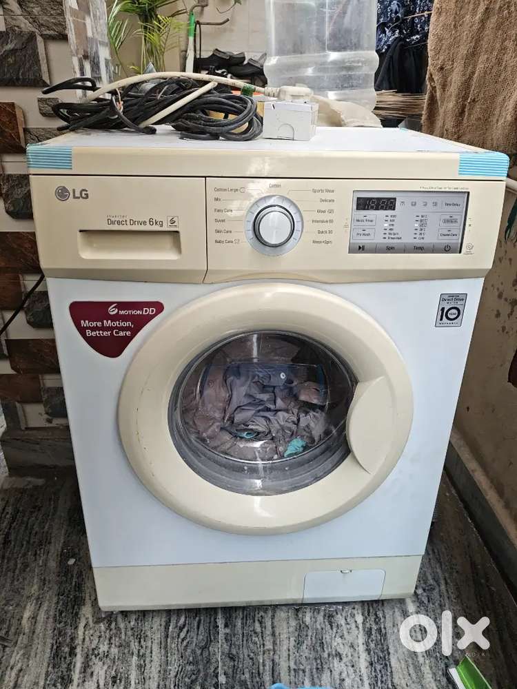 LG FRONT DOOR 6 KG FULLY AUTOMATIC