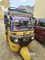 Bajaj Maxima Auto
