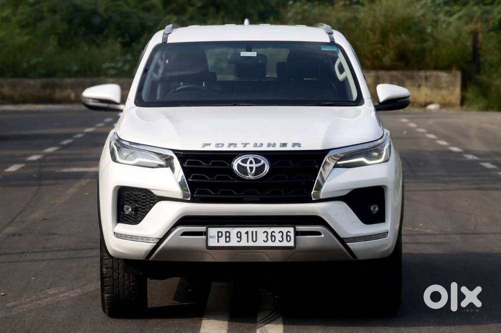 Toyota Fortuner [2021-ongoing] 2.7 2WD Petrol AT, 2023, Petrol