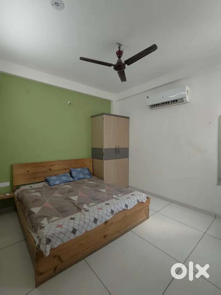 Fully Furnished 1Bhk Zero Brokrege Near Vijay Nagar Square Indore