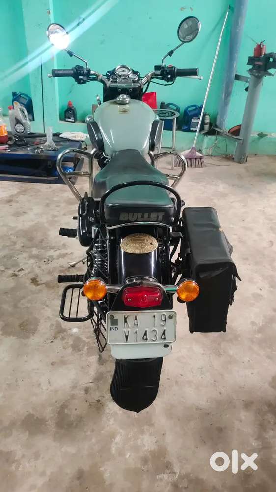 Good condition front and rear new tyre