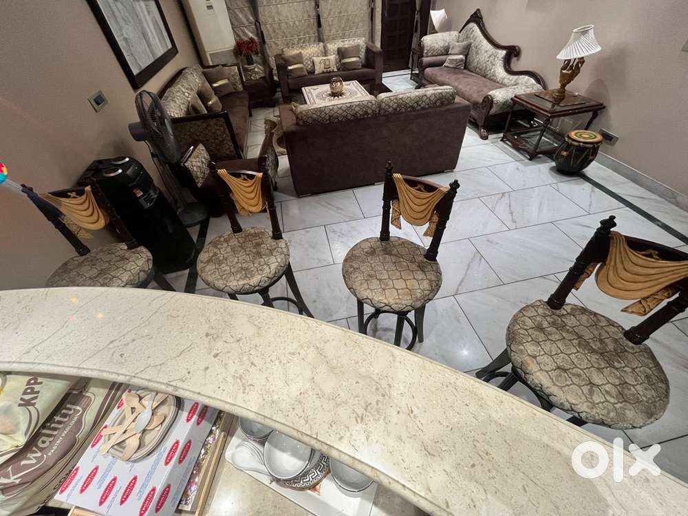 Luxury Teak Bar Cabinet For Living Room