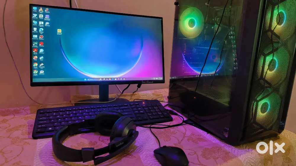 Pc screen + cpu + mouse+ keyboard + hand phone