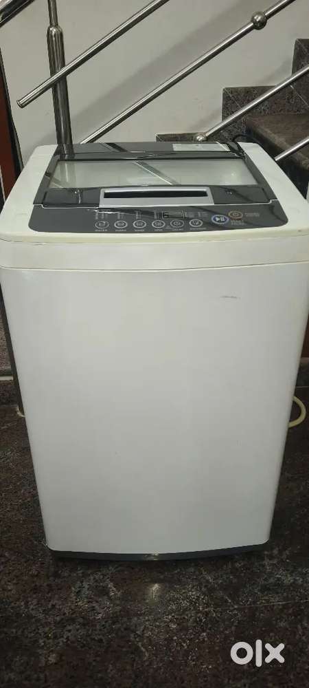 LG Fully Automatic 6.2KG TOp Load Washing machine