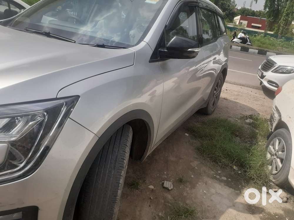 Mahindra XUV700 2022 Diesel Well Maintained
