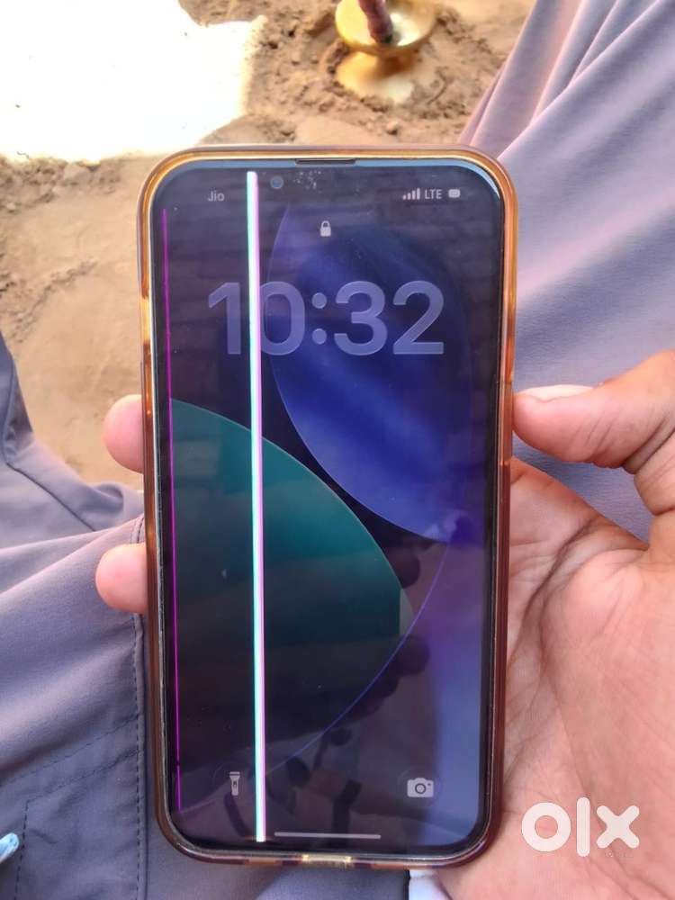Iphone 13 128 gb and update se line aai h baki exchange by samsung s22