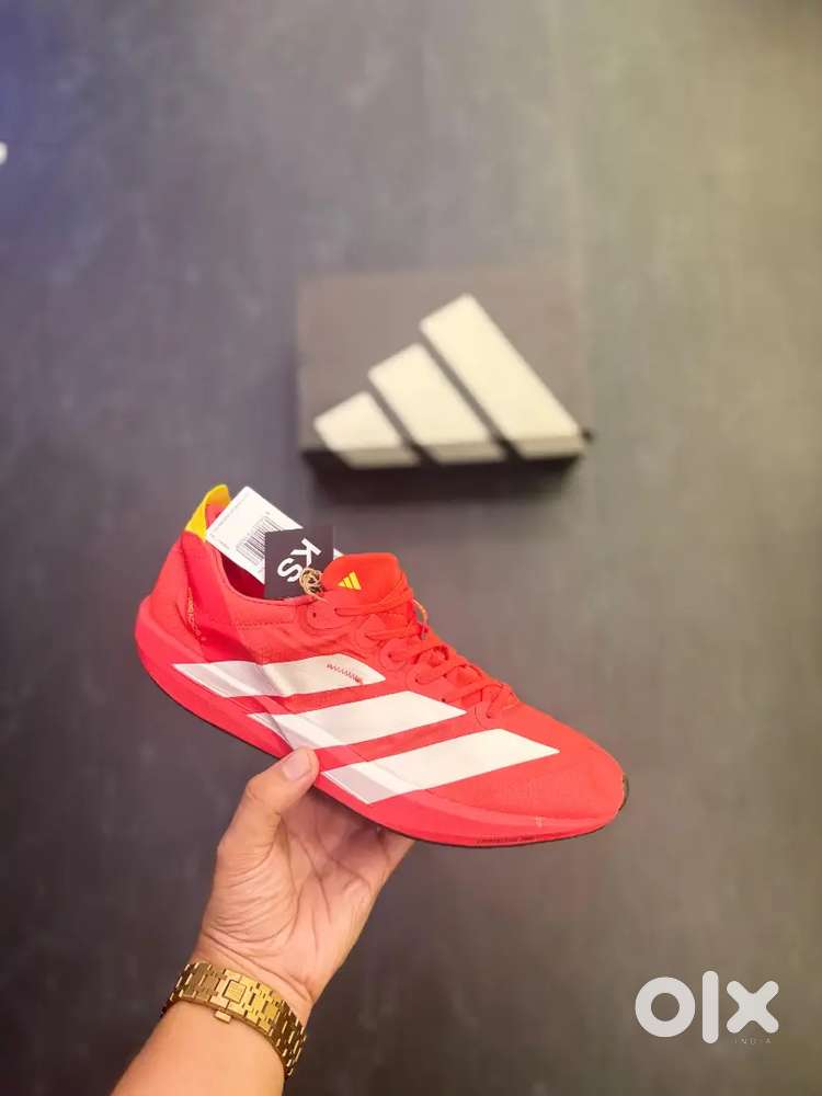 Looking for salesman for a footwear shop