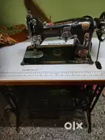Sewing machine full shutter